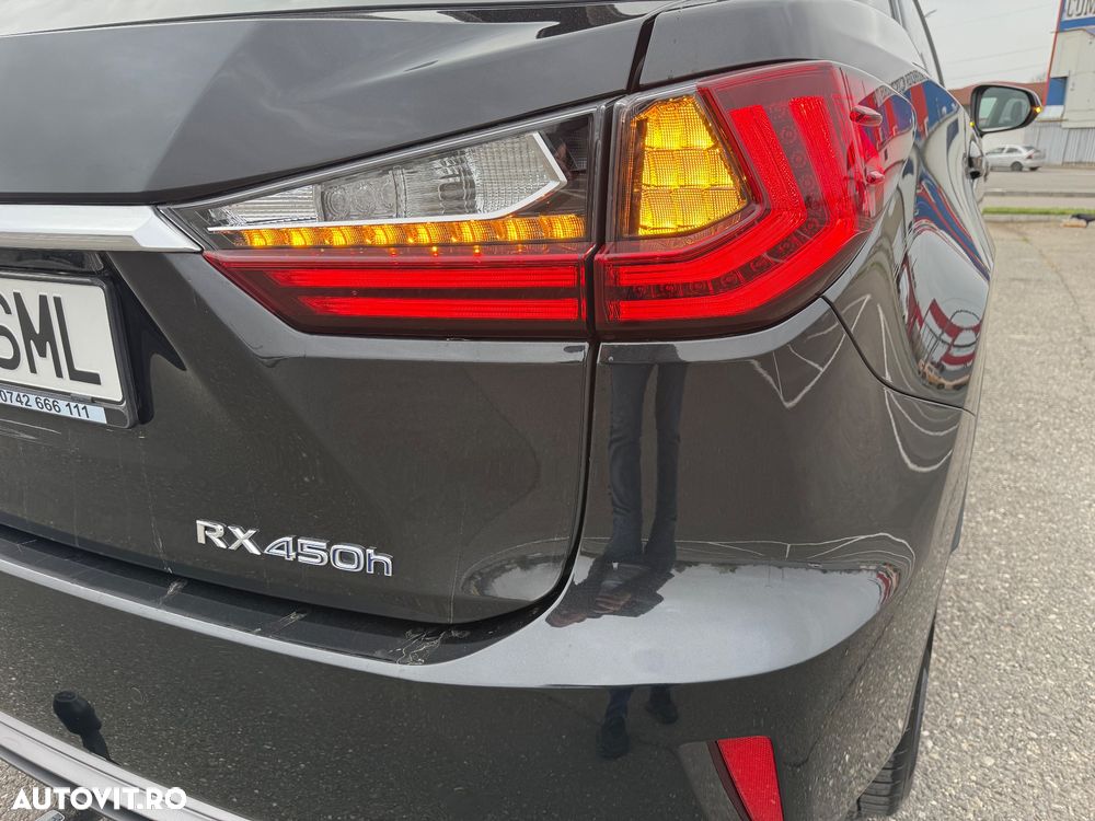 Lexus Seria RX 450h Aut. Luxury (trapa) - 16