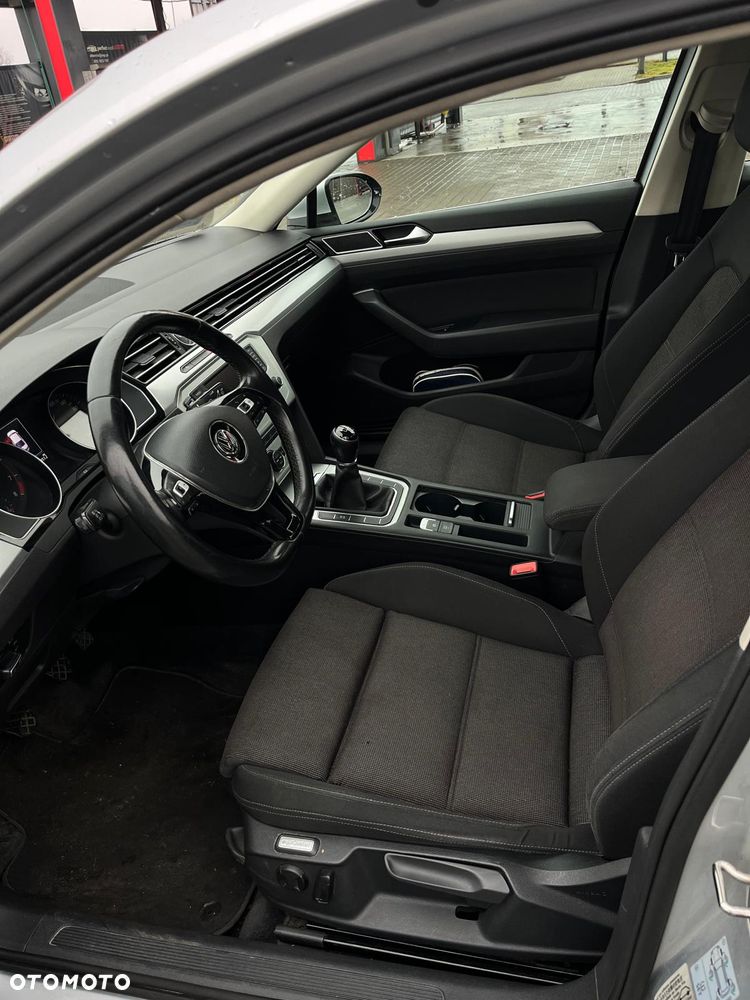Volkswagen Passat 1.4 TSI BMT ACT Comfortline - 9