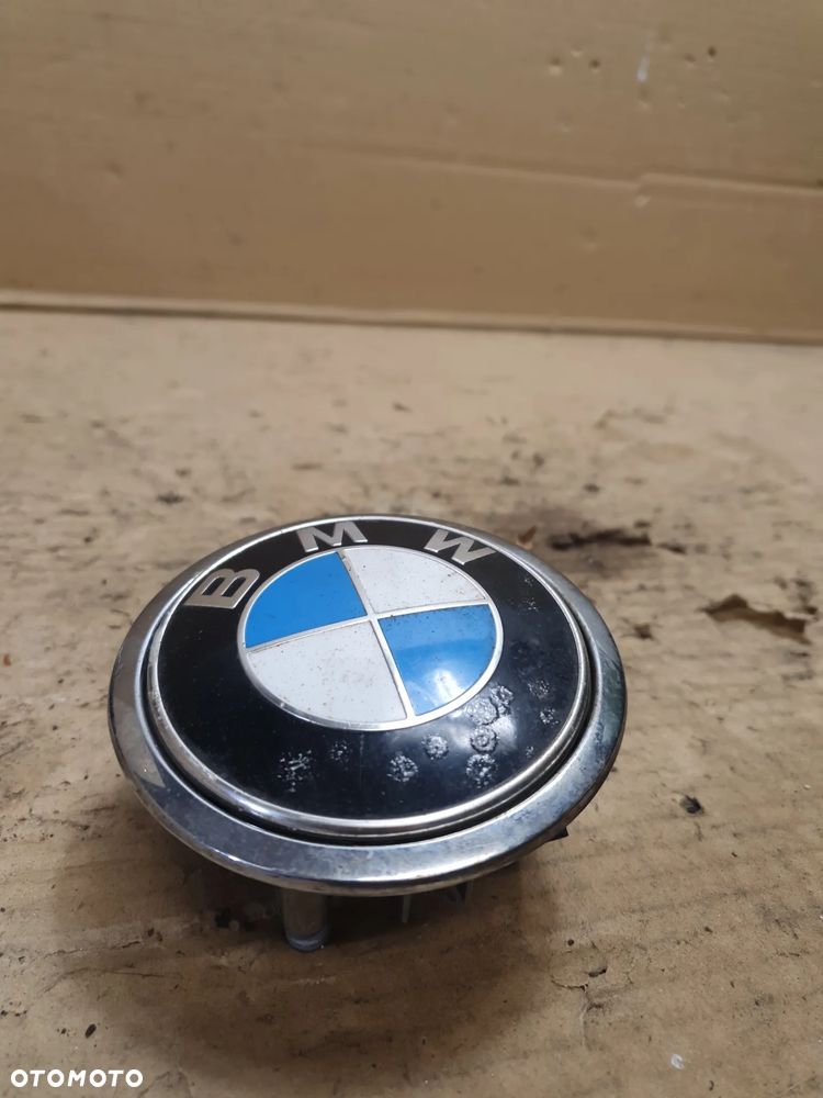 Klamka znaczek klapy bagażnika emblemat BMW I E81 E87 7207933 7124470 - 2