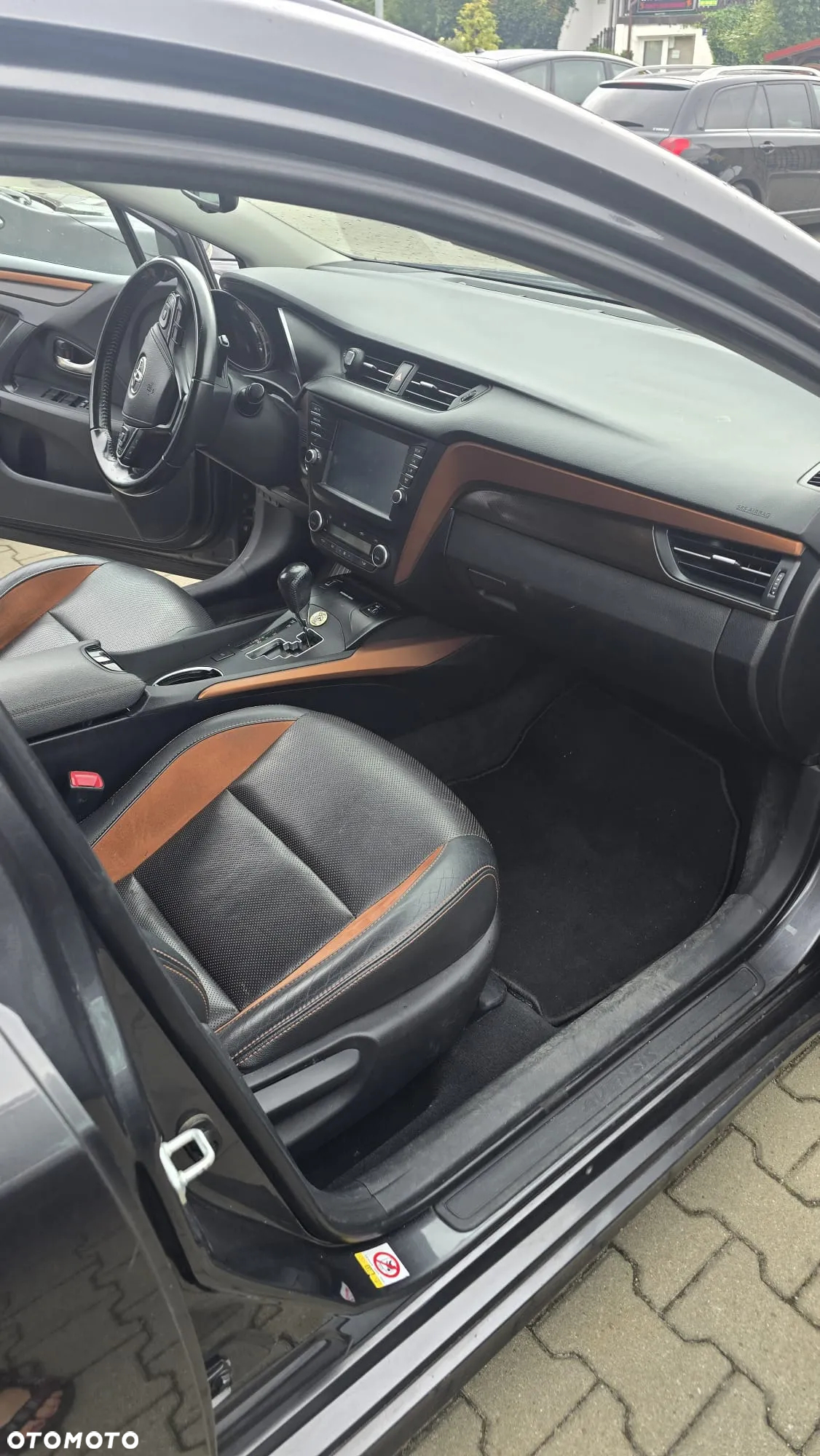 Toyota Avensis 2.0 Prestige MS - 2