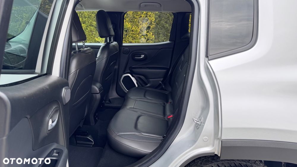 Jeep Renegade 1.4 MultiAir DSG Business Line - 27