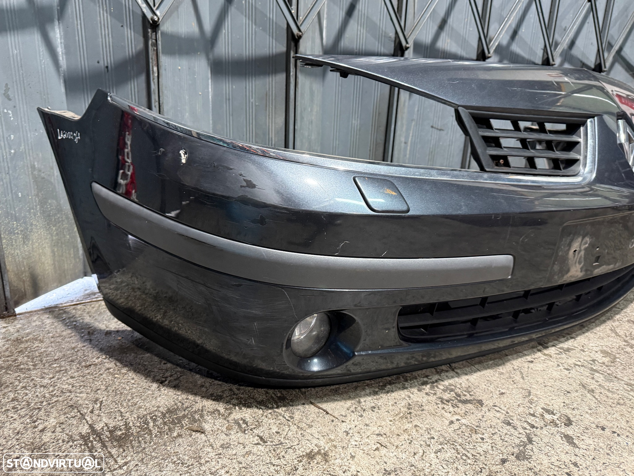 Para choques da frente Renault Laguna 2 de 2006 - 3