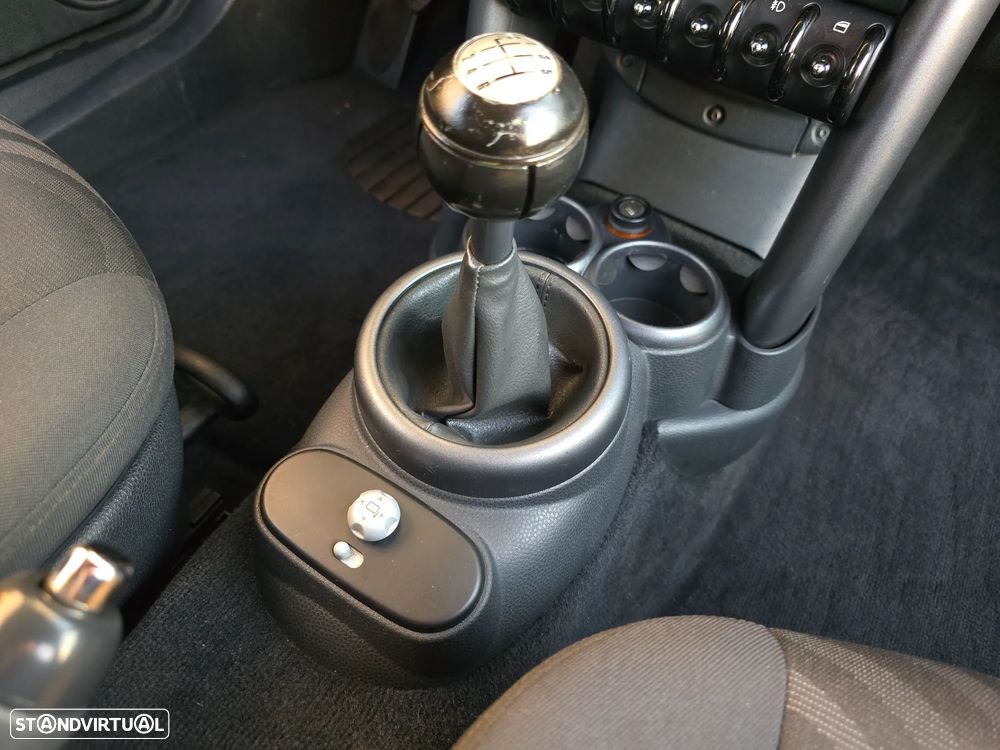 MINI 3 Portas One 1.4 D - 18