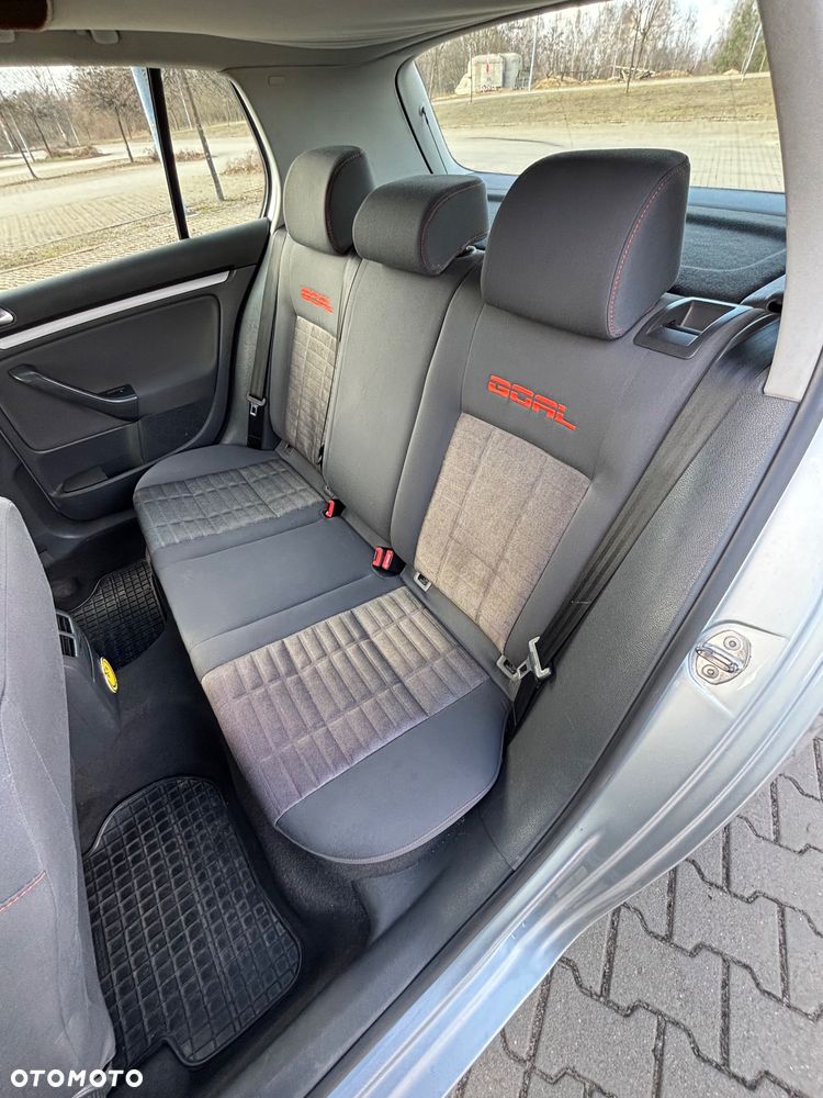 Volkswagen Golf 1.9 TDI GT Sport - 17