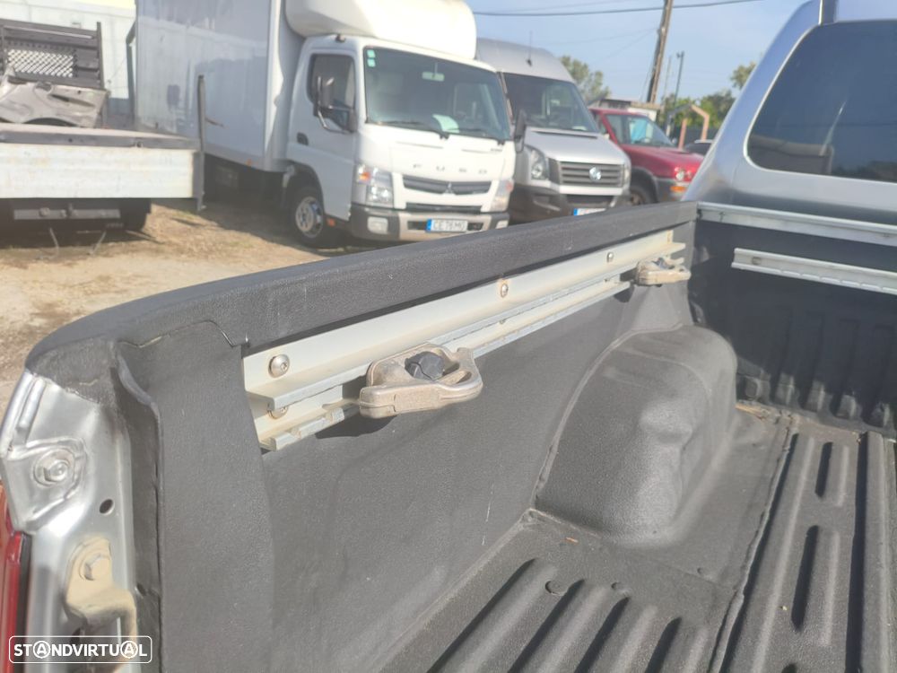 Nissan NAVARA NP300 2.3 DCI 4X4 190 CV - 25