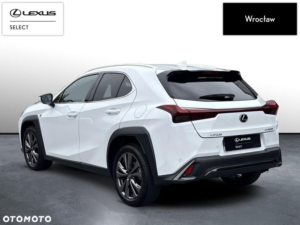 Lexus UX 300h F Sport Design - 3