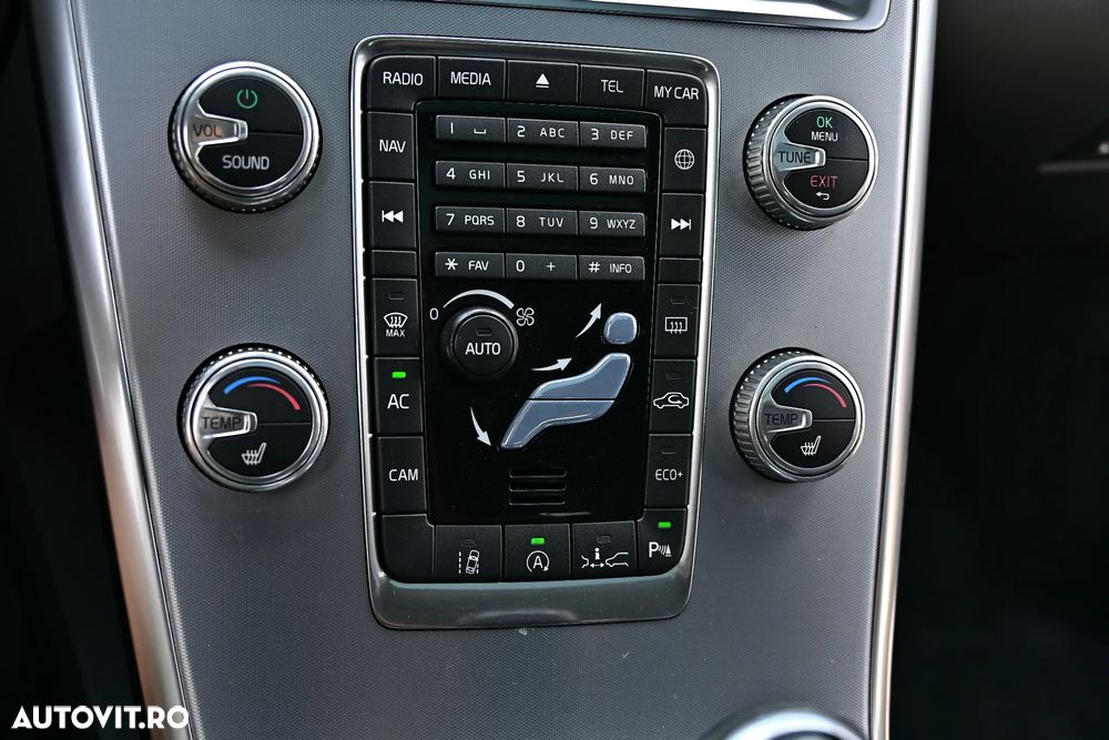 Volvo XC 60 D3 Geartronic Summum - 15