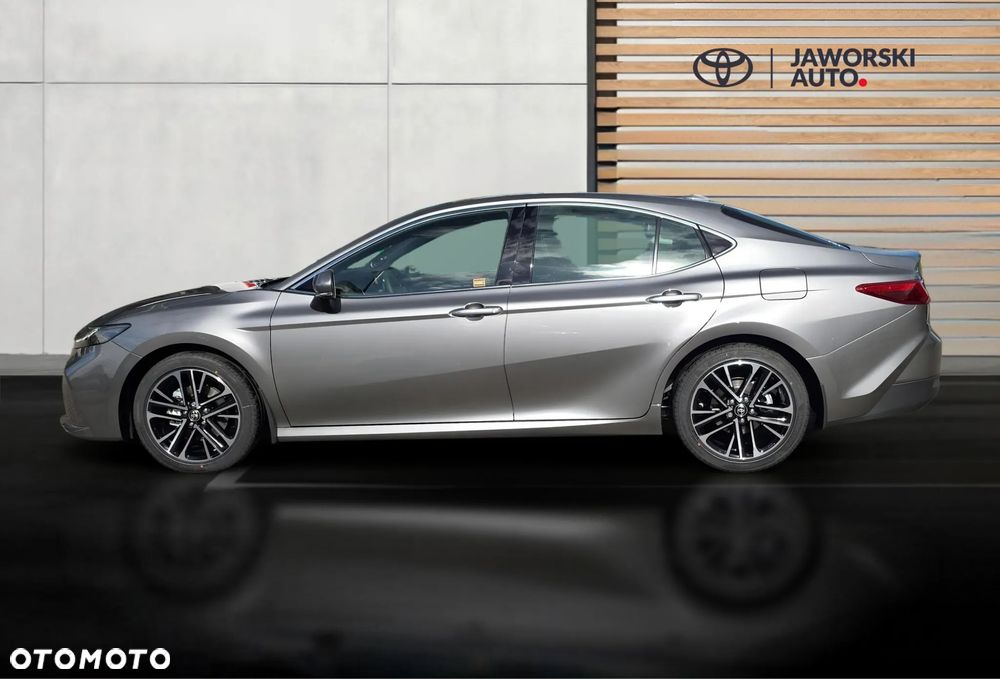 Toyota Camry 2.5 Hybrid Executive CVT - 8