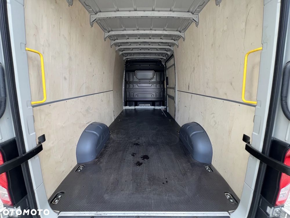 Volkswagen Crafter - 8