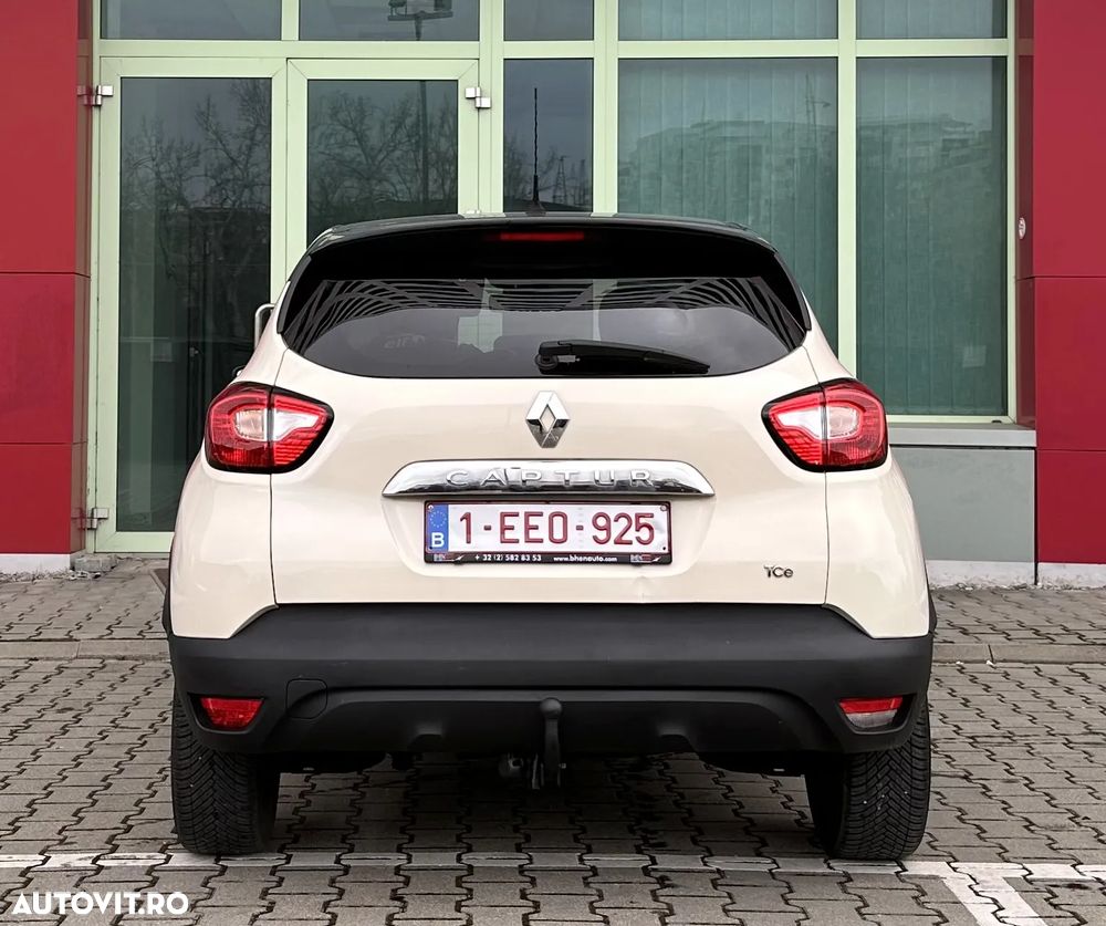Renault Captur - 23