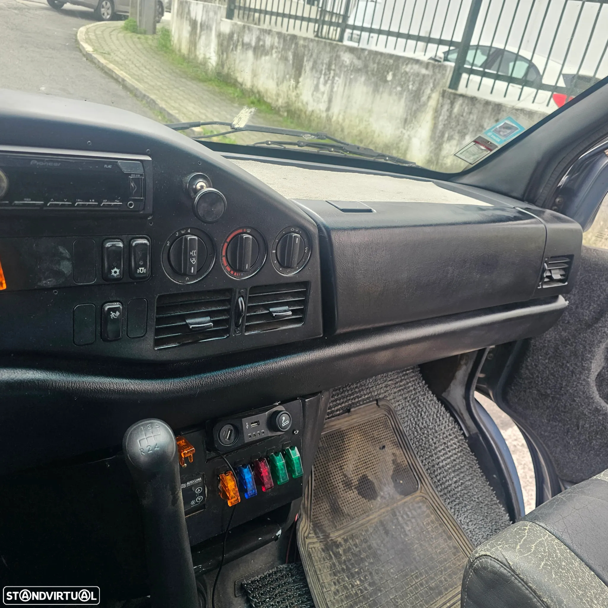 Mercedes-Benz Sprinter 312 2.9 TD /35 Luxo - 27