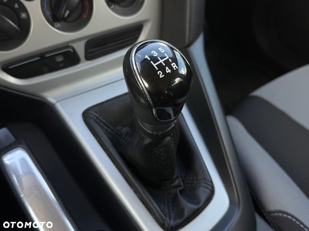 Ford Focus - 21