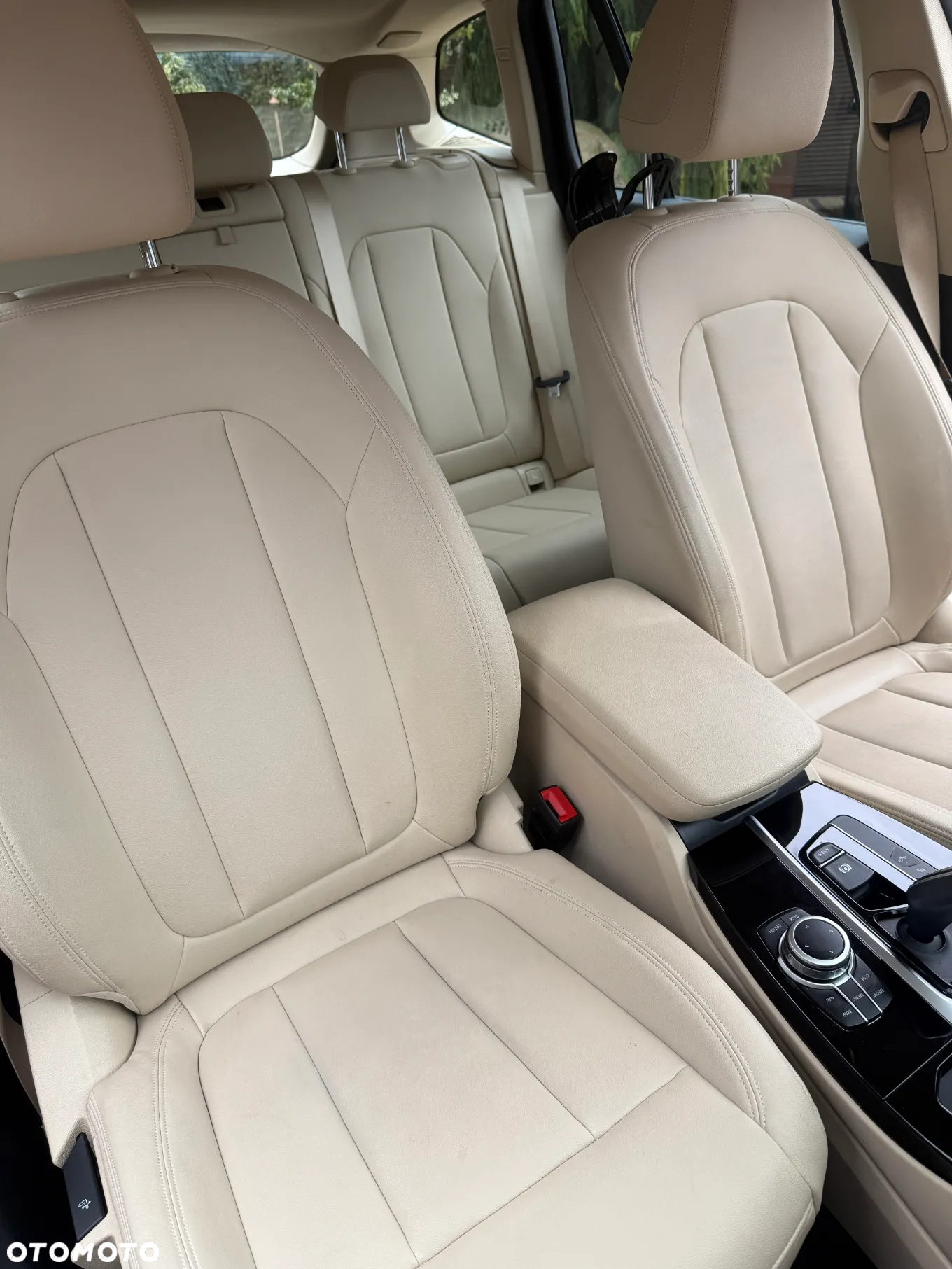 BMW X3 xDrive20i Advantage - 34