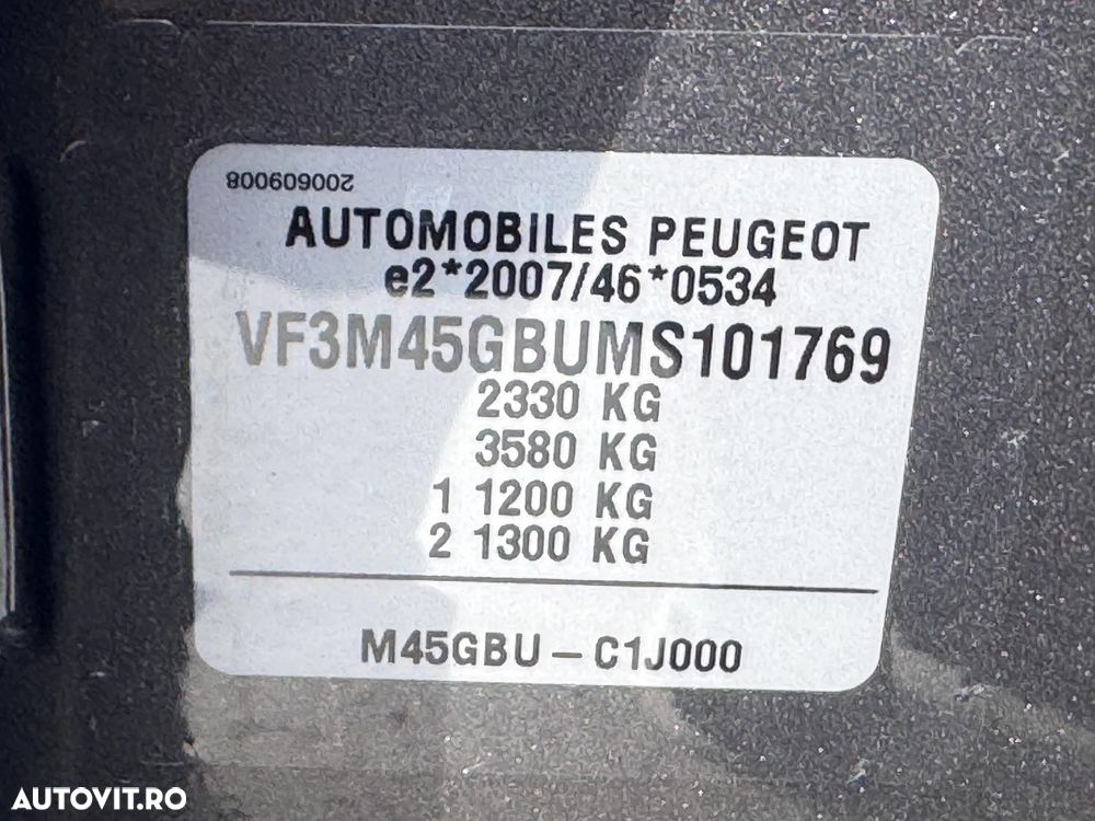 Peugeot 3008 PHEV EAT8 4X4 GT Pack - 32