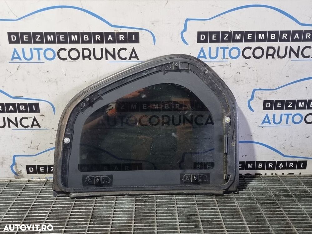 Geam fix caroserie stanga Mitsubishi L200 Facelift 2010 - 2015 SUV 4 Usi (1062) - 2