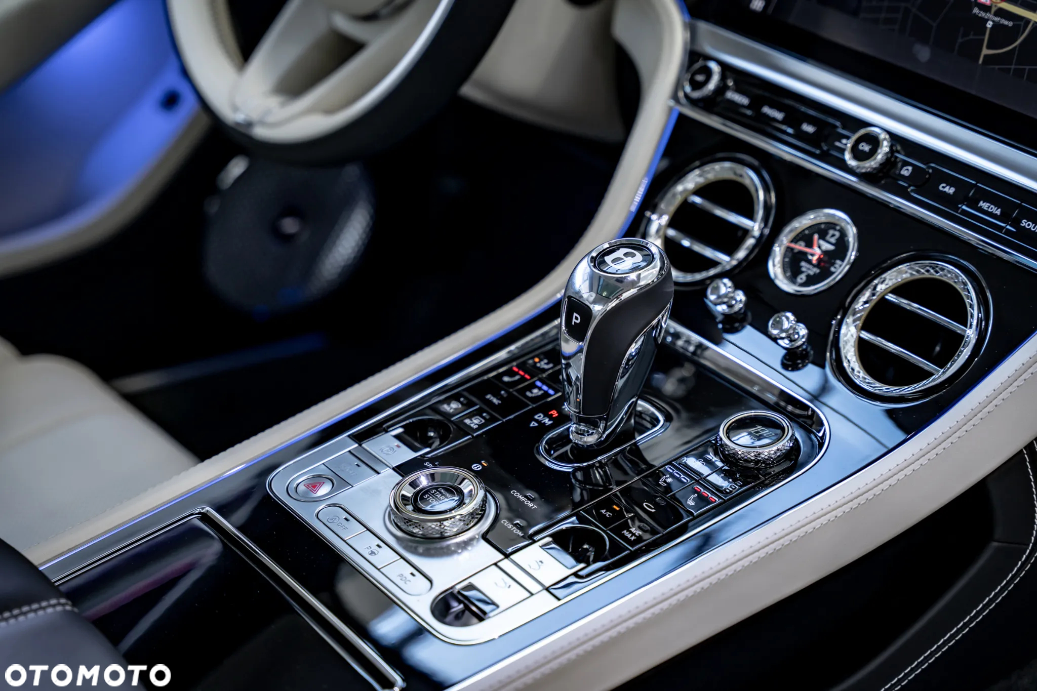 Bentley Continental GT New V8 - 34