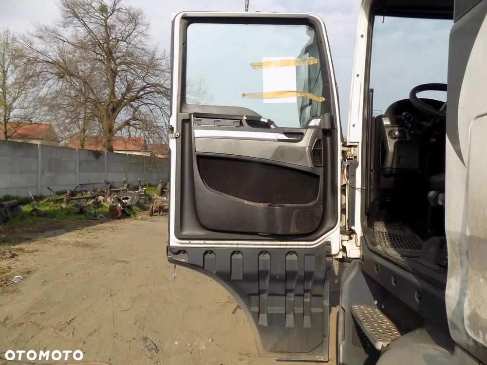 DRZWI LEWY PRZÓD MAN TGA TGX 18.440 EURO 5 - 2