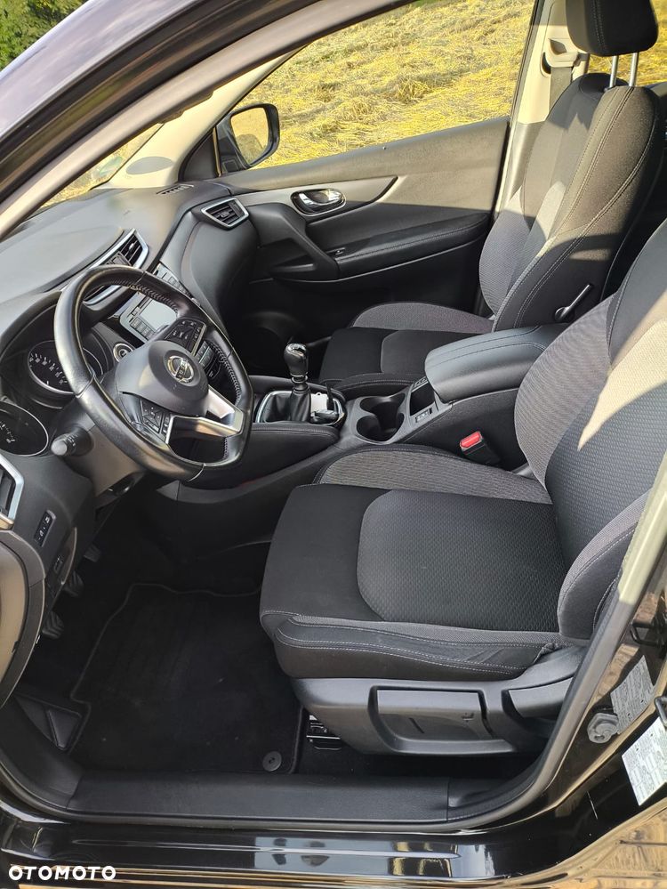 Nissan Qashqai 1.3 DIG-T N-Connecta - 25