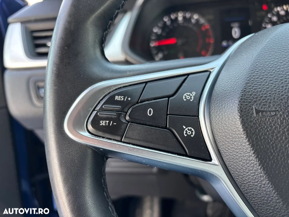 Renault Captur TCe 140 EDC GPF BUSINESS EDITION - 23