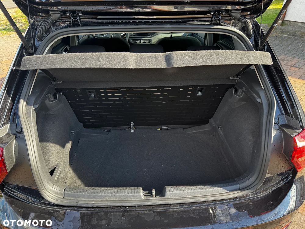 Volkswagen Polo 1.0 MPI - 9