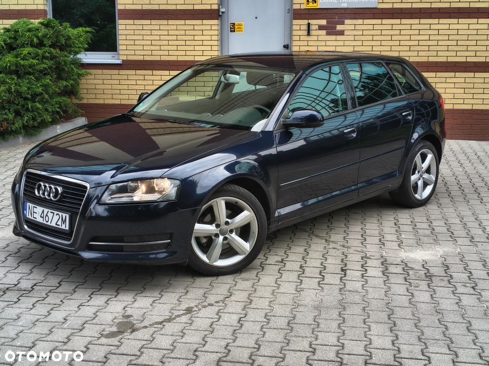 Audi A3 Sportback 1.6 TDI DPF Ambiente - 1