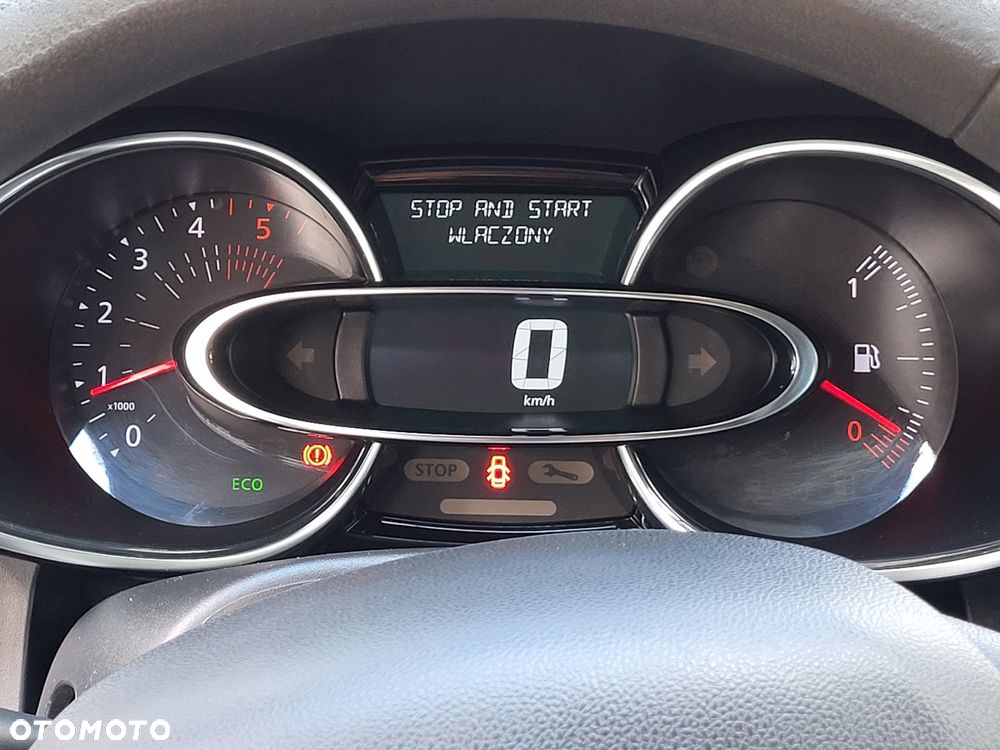 Renault Clio - 27