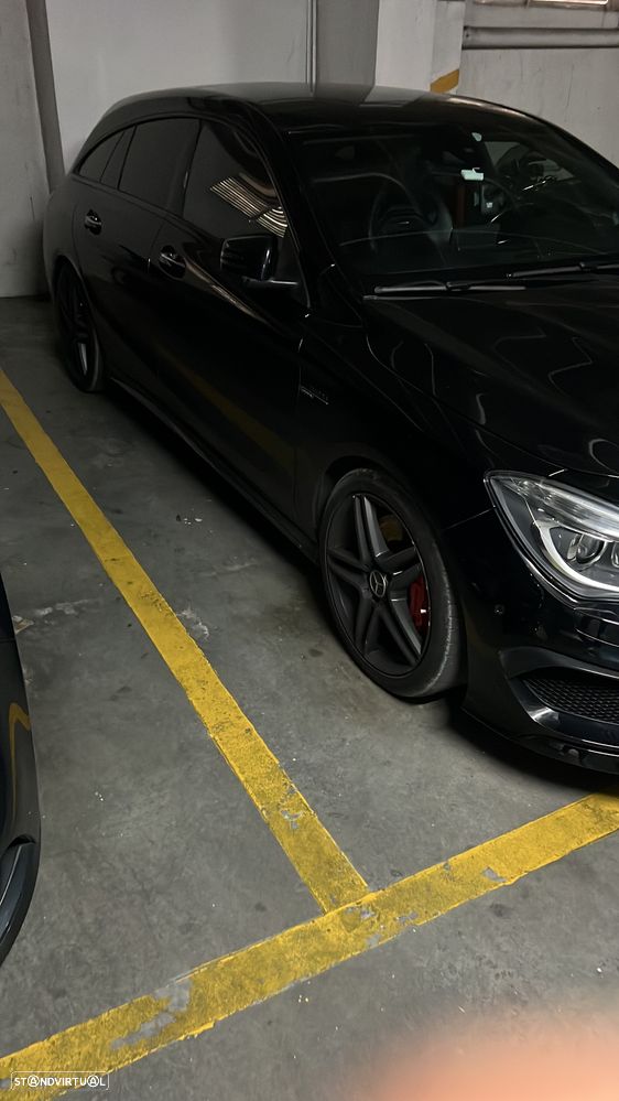 Mercedes-Benz CLA 45 AMG 4Matic 7G-DCT Orange Art Edition - 17