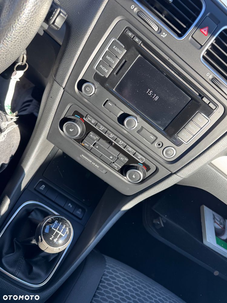 Volkswagen Golf - 12