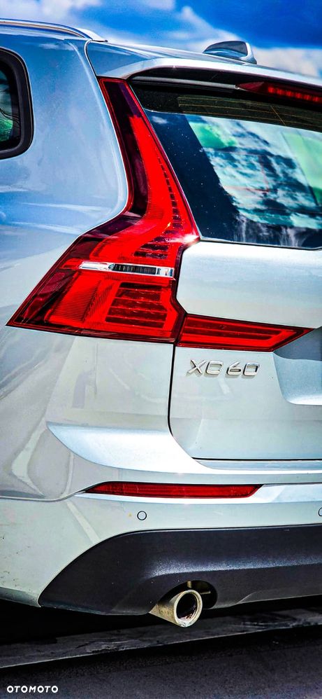 Volvo XC 60 D4 AWD Momentum - 23
