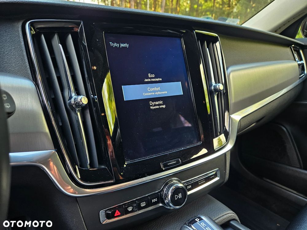 Volvo V90 T5 Momentum - 36