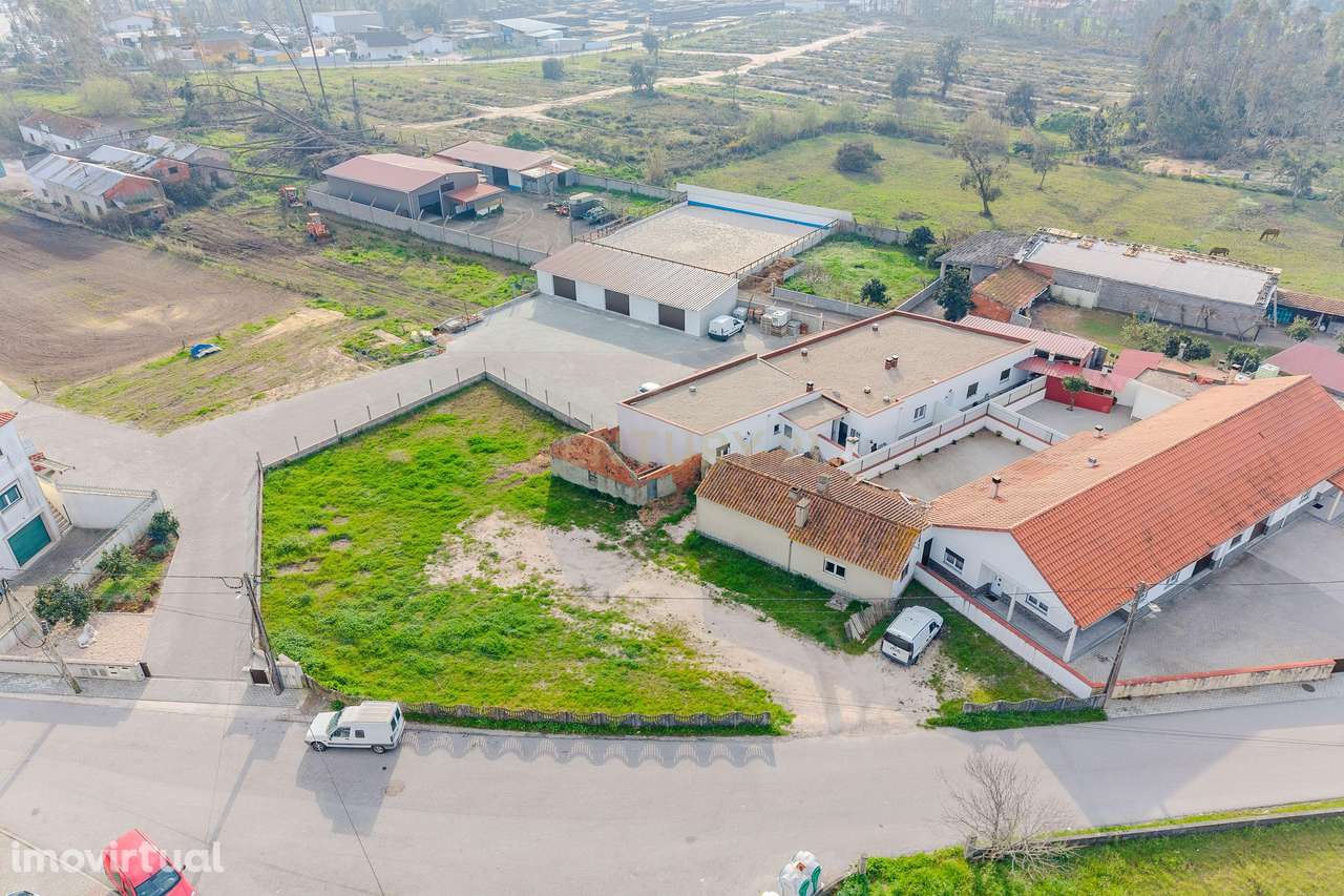 Moradia T1 para Restaurar | Lote de 931 m² – Monte Redondo e Carreira - Grande imagem: 3/5