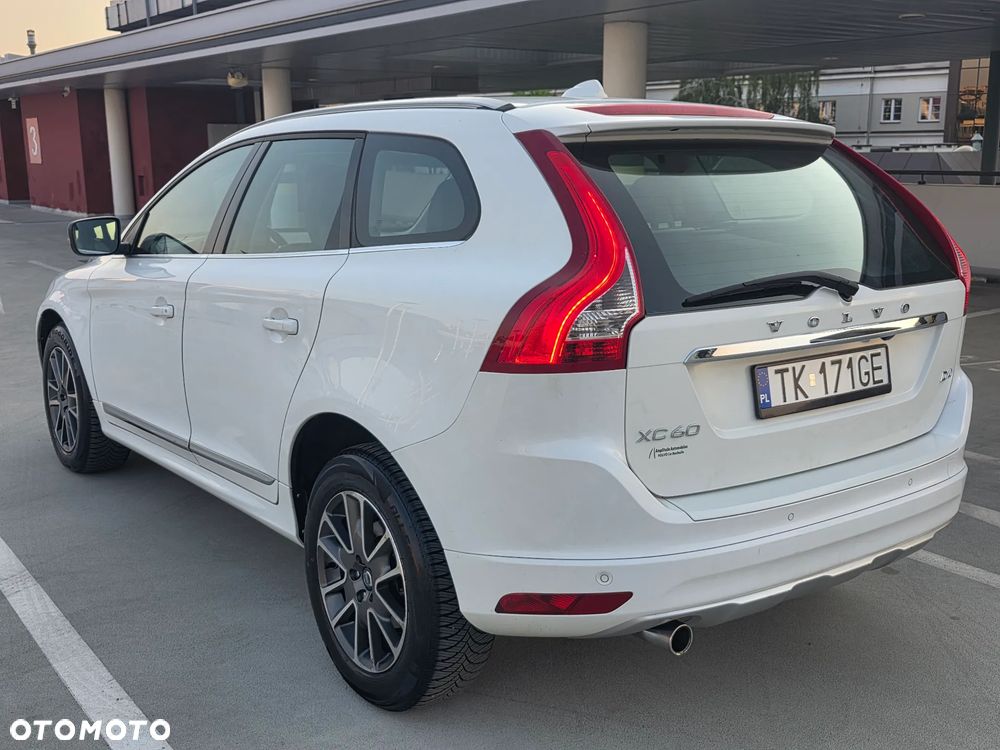 Volvo XC 60 D4 Geartronic Summum - 3