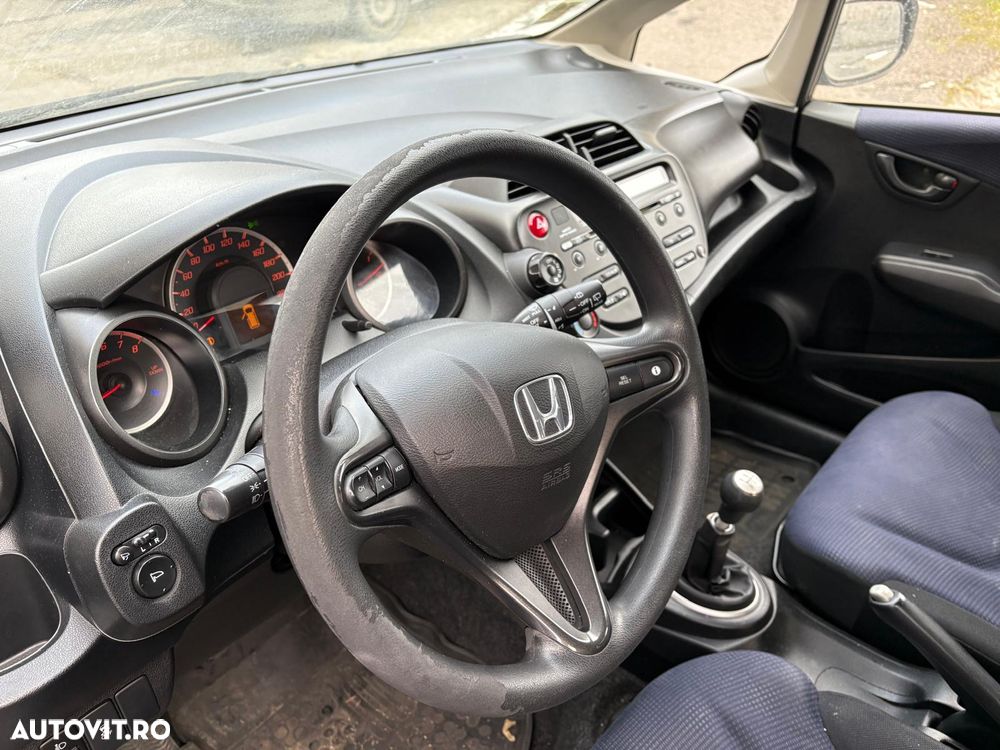 Honda Jazz 1.4 SOHC i-VTEC MT Comfort - 3