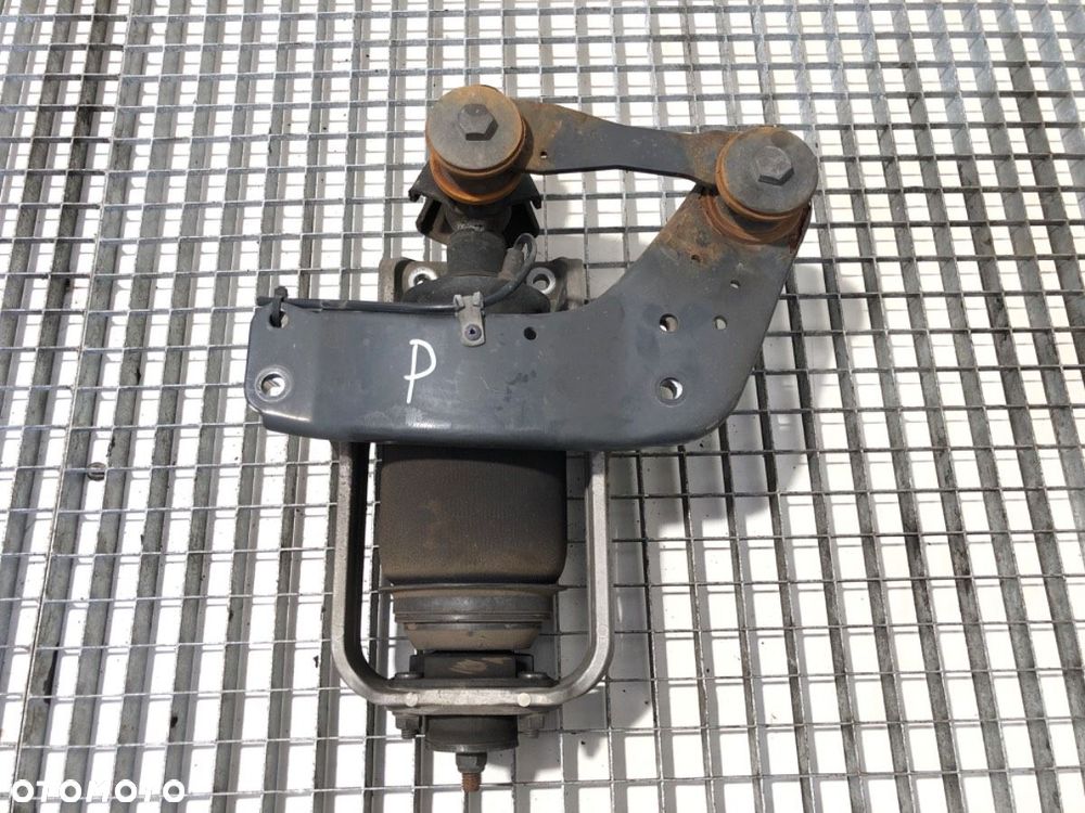 PODUSZKA KABINY PRAWY TYŁ  SCANIA P,G,R,T - series 2003 - 2022 R 450 331 kW [450 KM] 4x2 2013 - 2