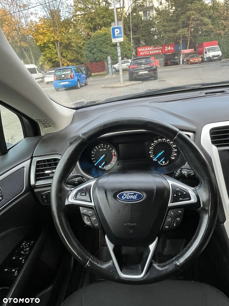 Ford Mondeo - 29