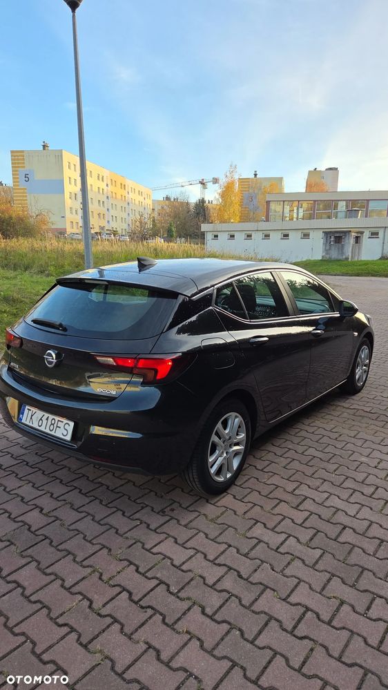 Opel Astra - 2