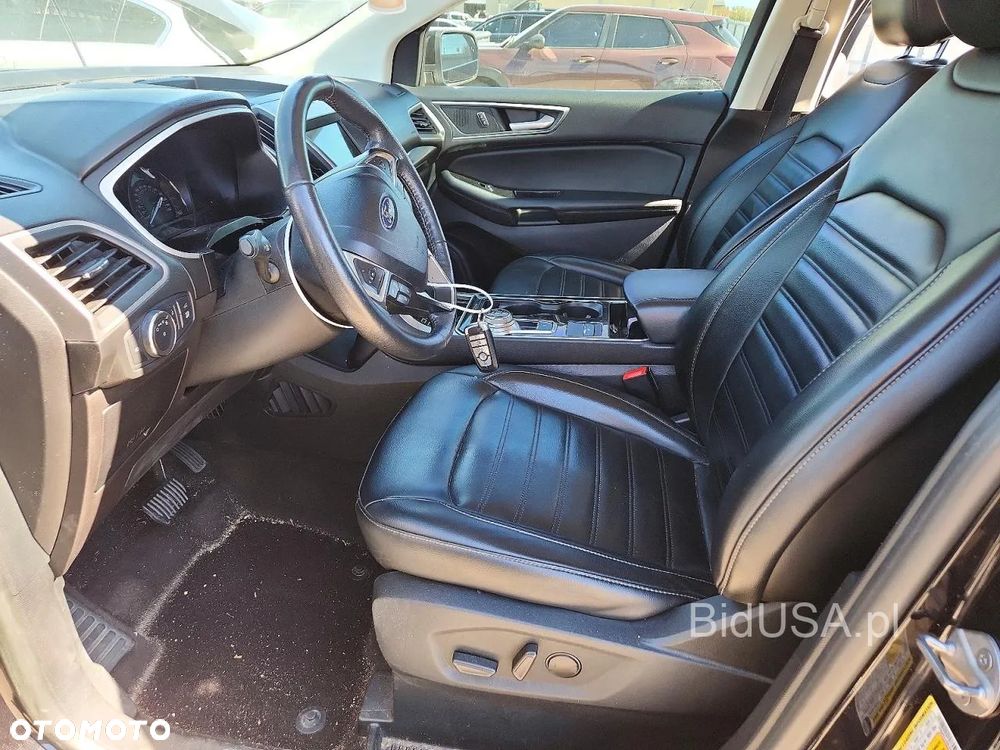 Ford Edge - 11