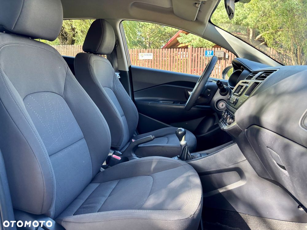 Kia Rio 1.2 Dream-Team Edition - 37