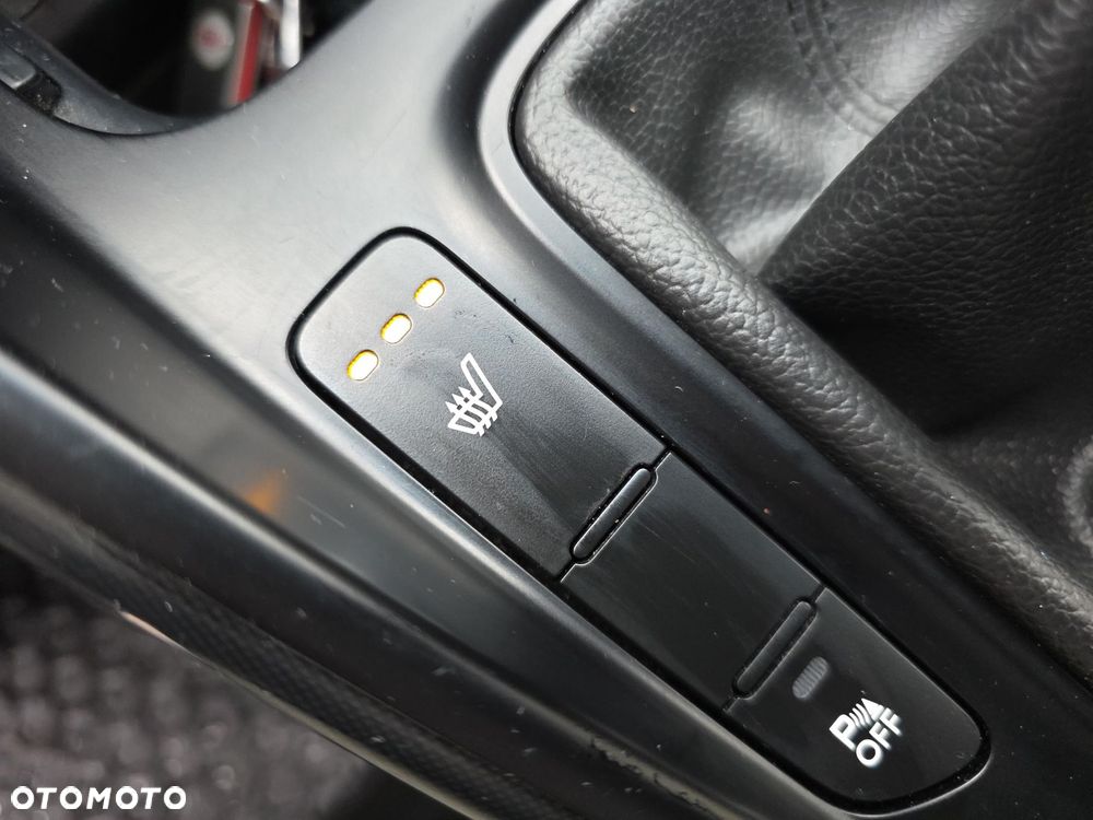 Kia Carens 1.7 CRDi Business Line - 23