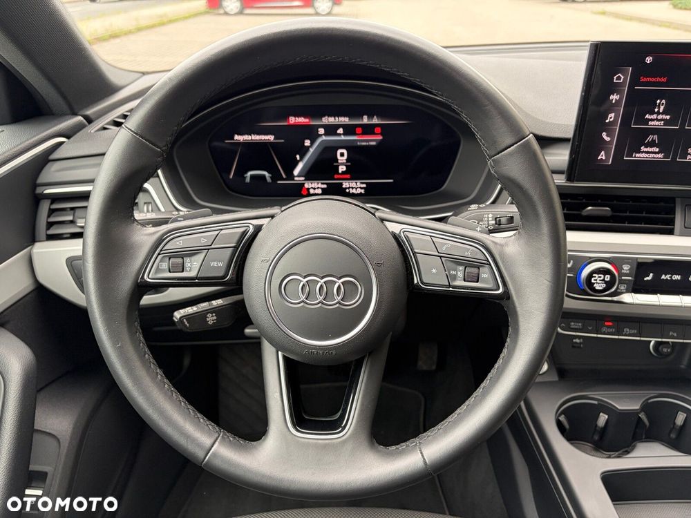 Audi A4 Limousine - 13