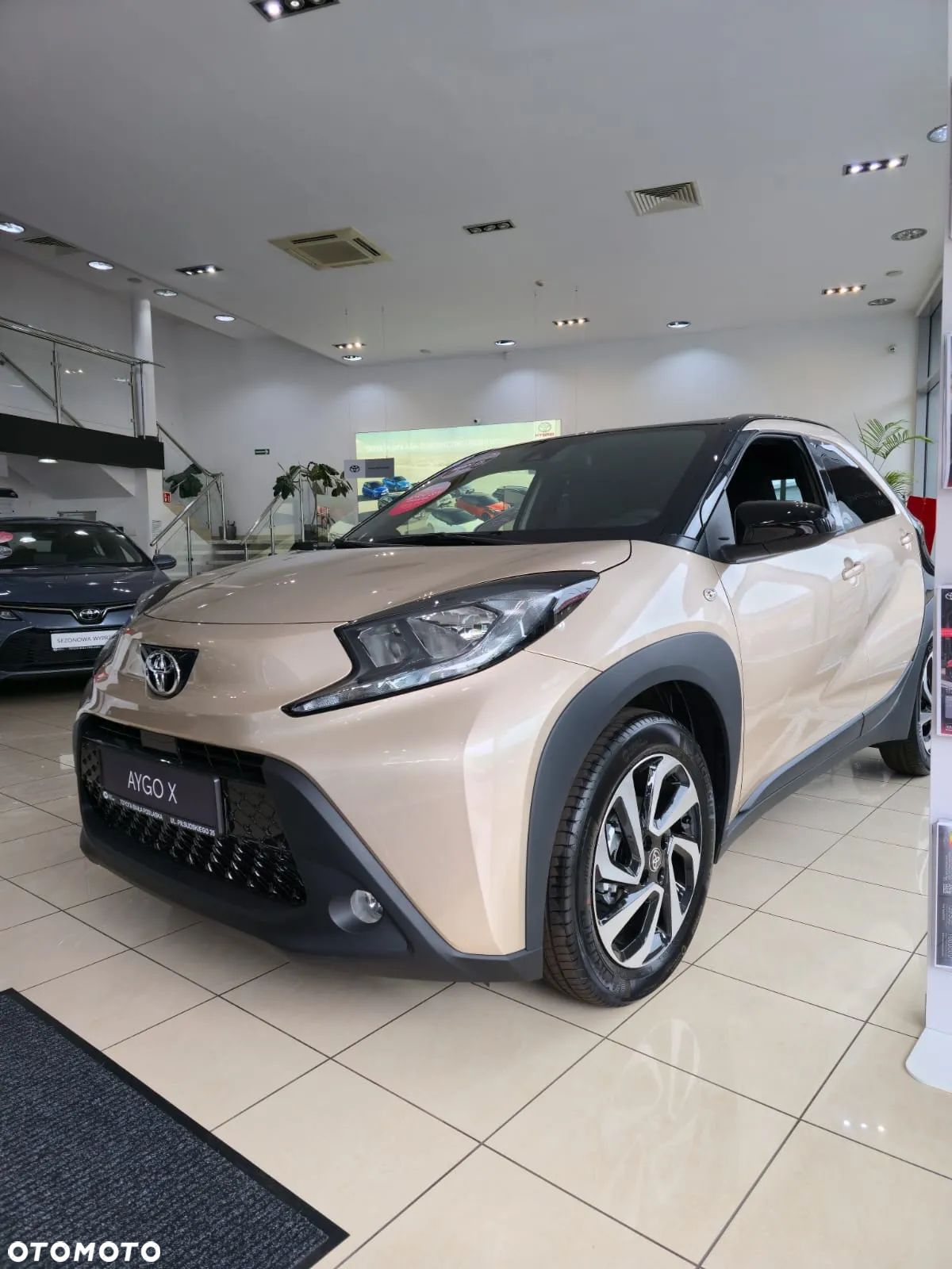 Toyota Aygo X 1.0 VVT-i Style - 1
