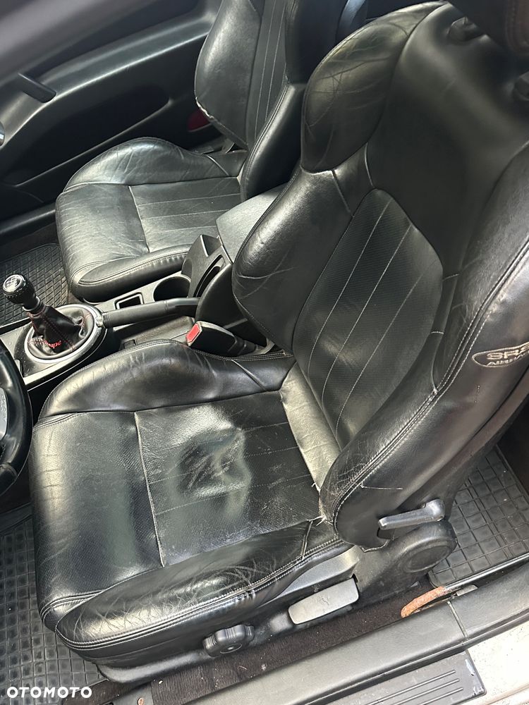 Hyundai Coupe 2.7 V6 GLS - 17