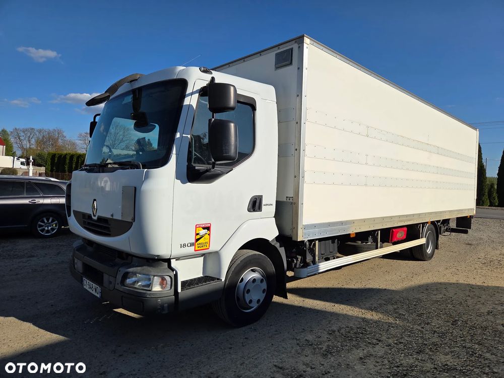 Renault Midlum 220 Atego Scania - 34