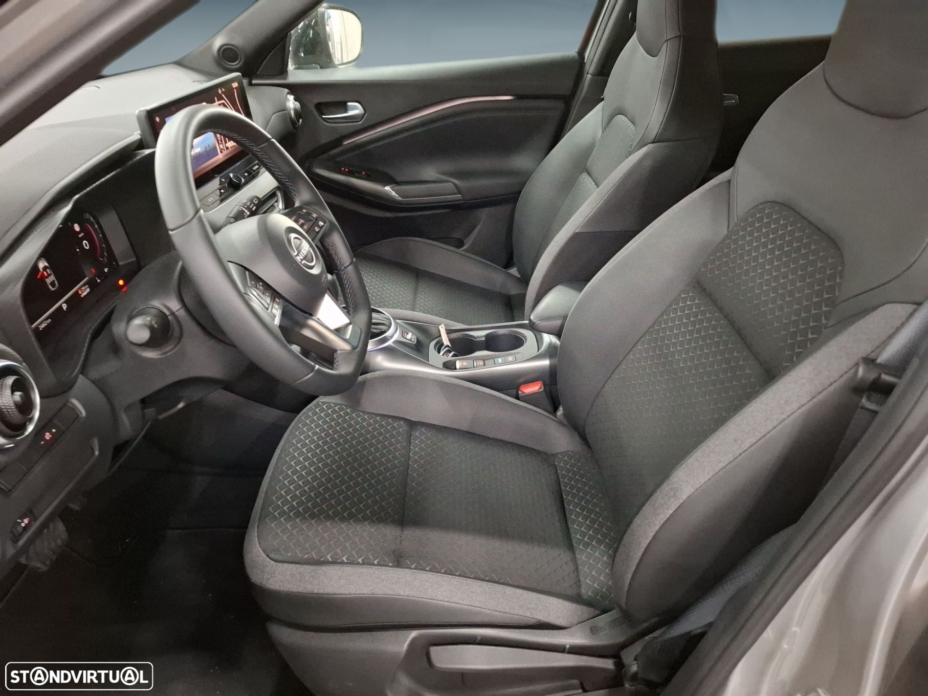 Nissan Juke 1.6 Hybrid N-Connecta Two Tone - 11
