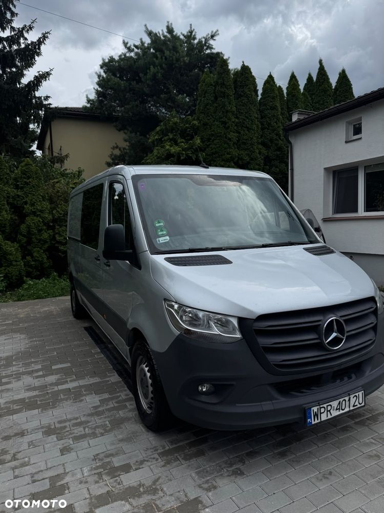 Mercedes-Benz Sprinter - 2