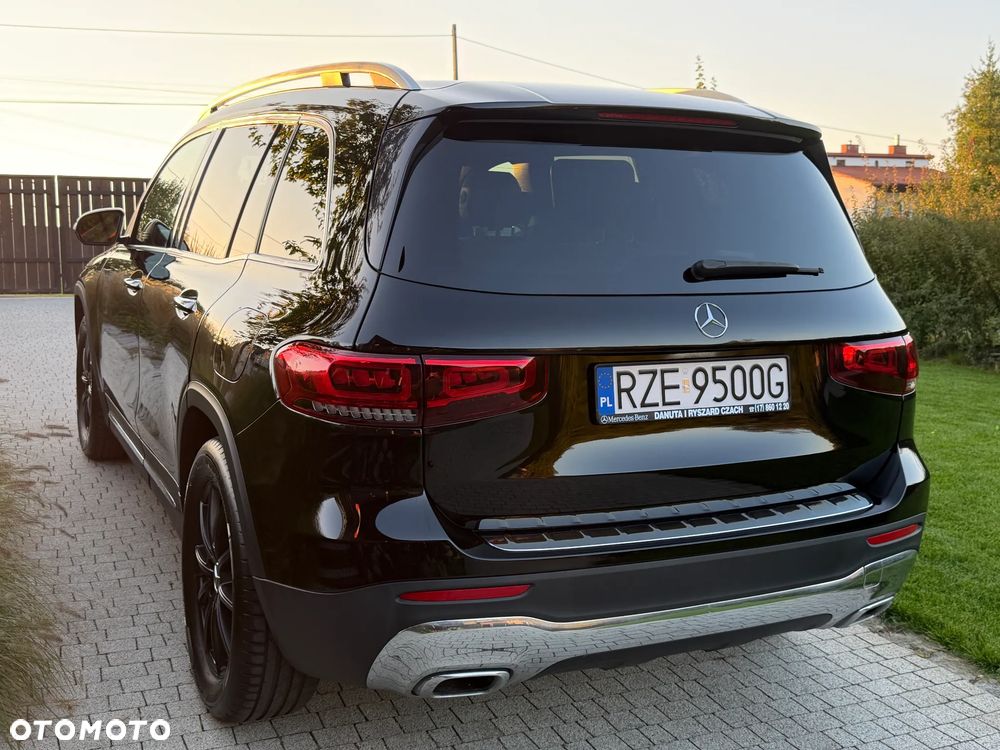 Mercedes-Benz GLB - 14
