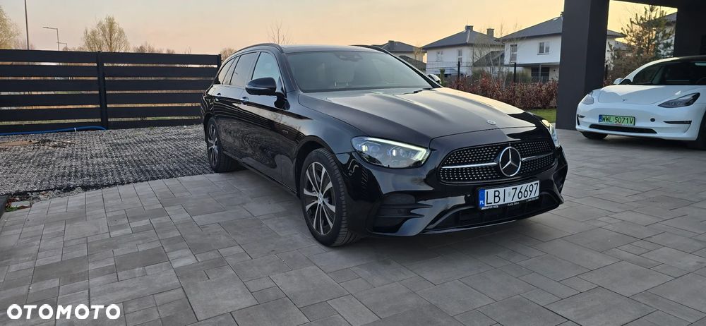 Mercedes-Benz Klasa E ver-220-d-4matic-9g--tronic-amg-line - 1