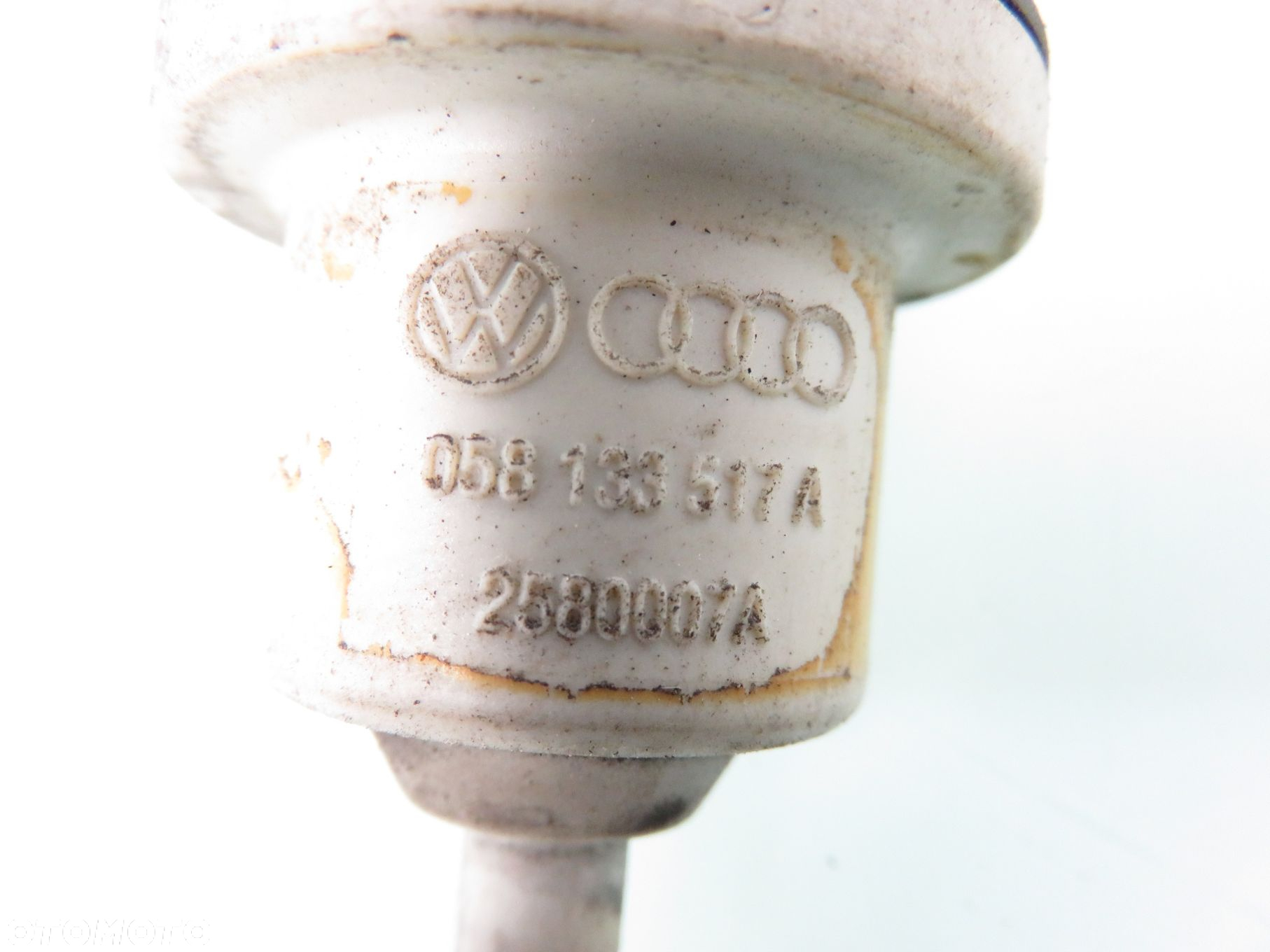 ZAWÓR PODCIŚNIENIA AUDI A4 (8D2, B5) 1.8 T 150 - AEB 058133517A - 2
