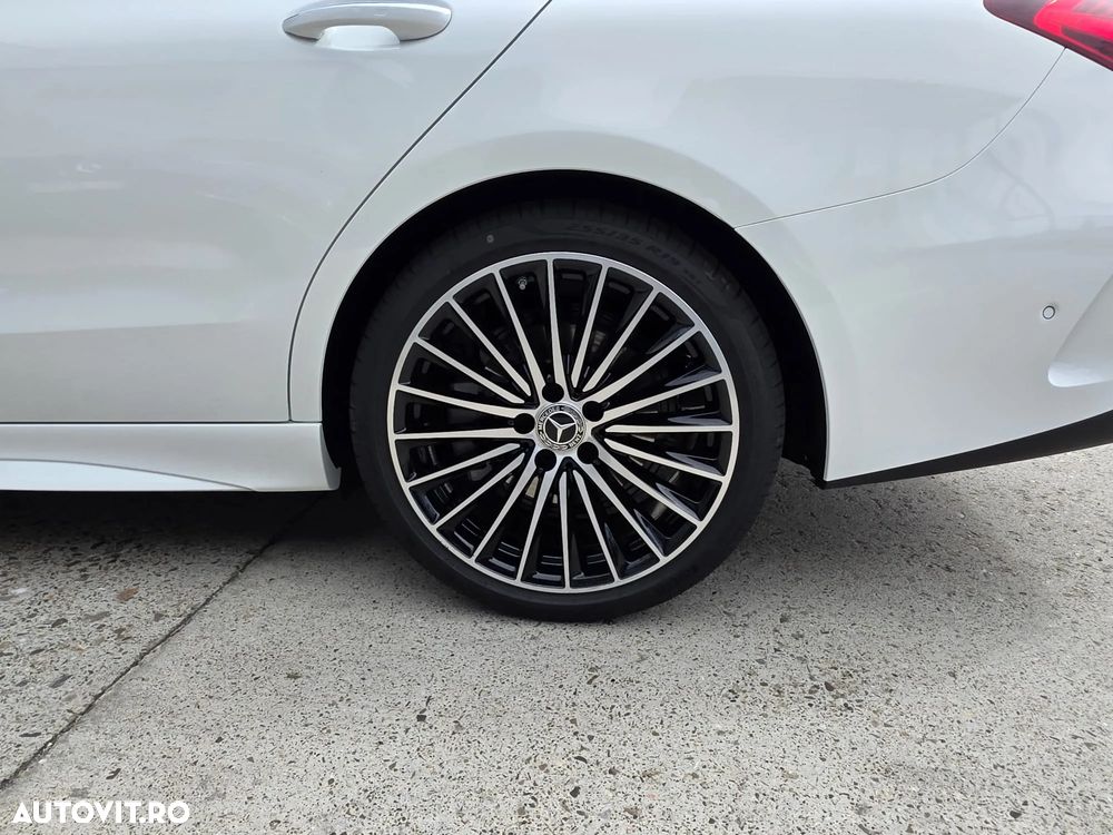 Mercedes-Benz C 300 MHEV 4MATIC - 12