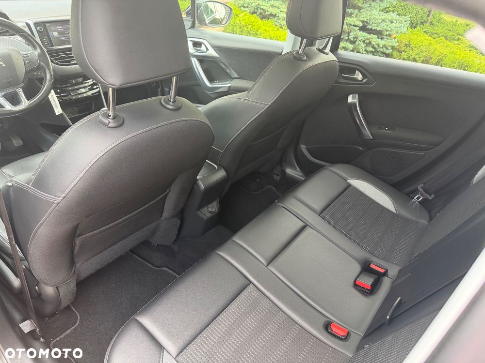 Peugeot 2008 PureTech 110 Stop&Start Allure - 13